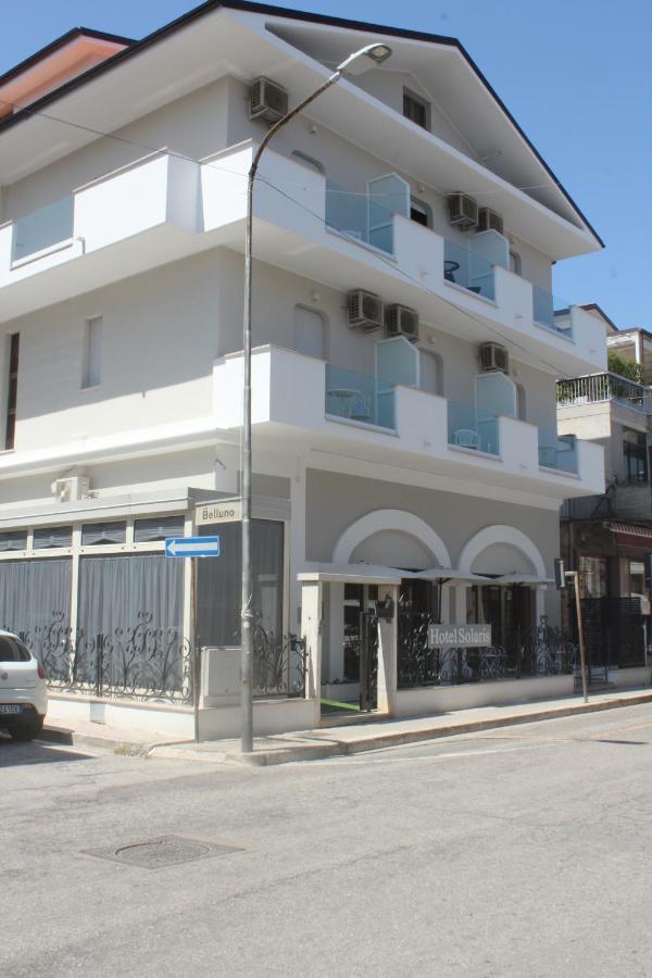 Hotel Solaris Giulianova Extérieur photo